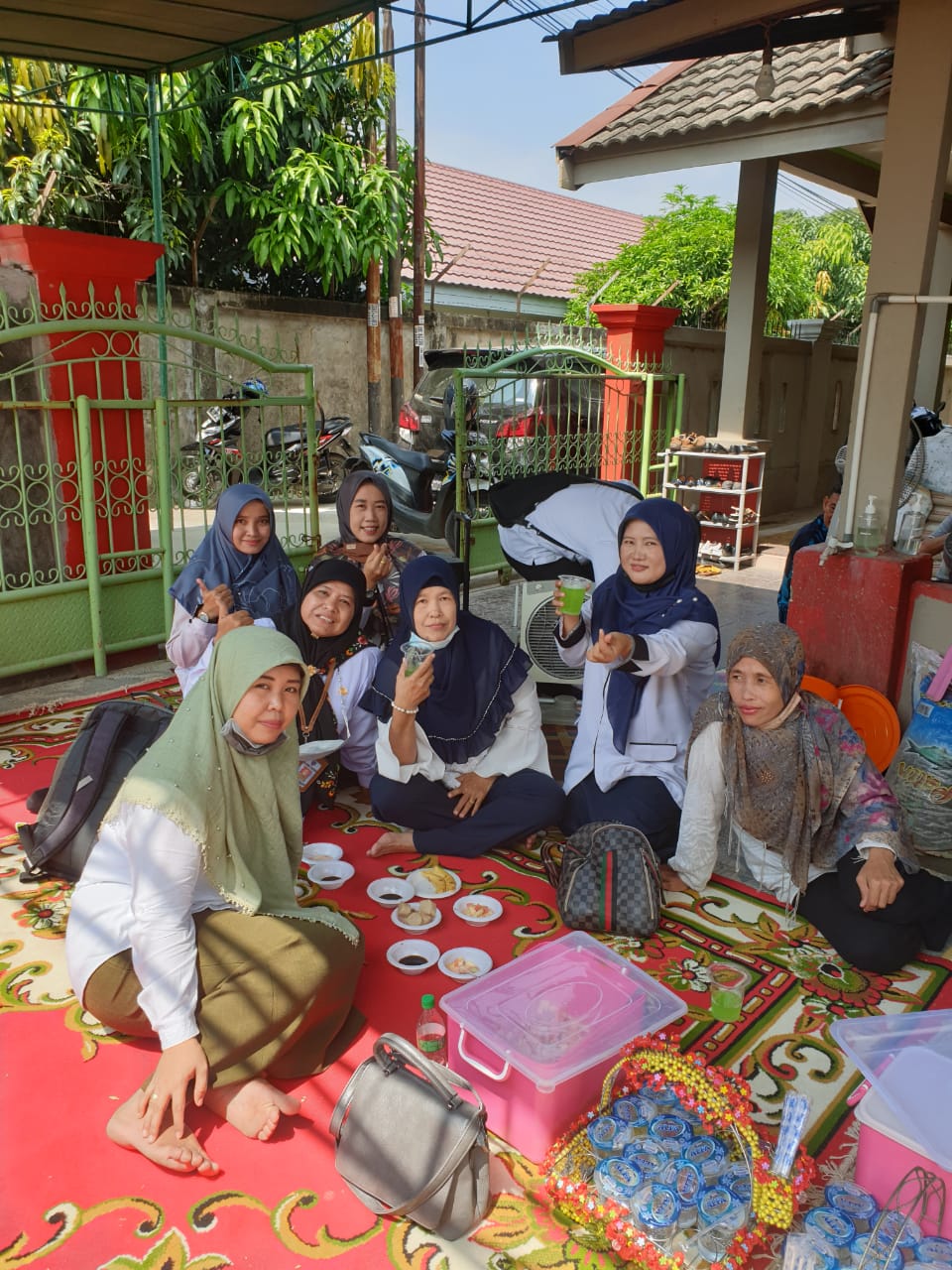 Arisan dan takziah