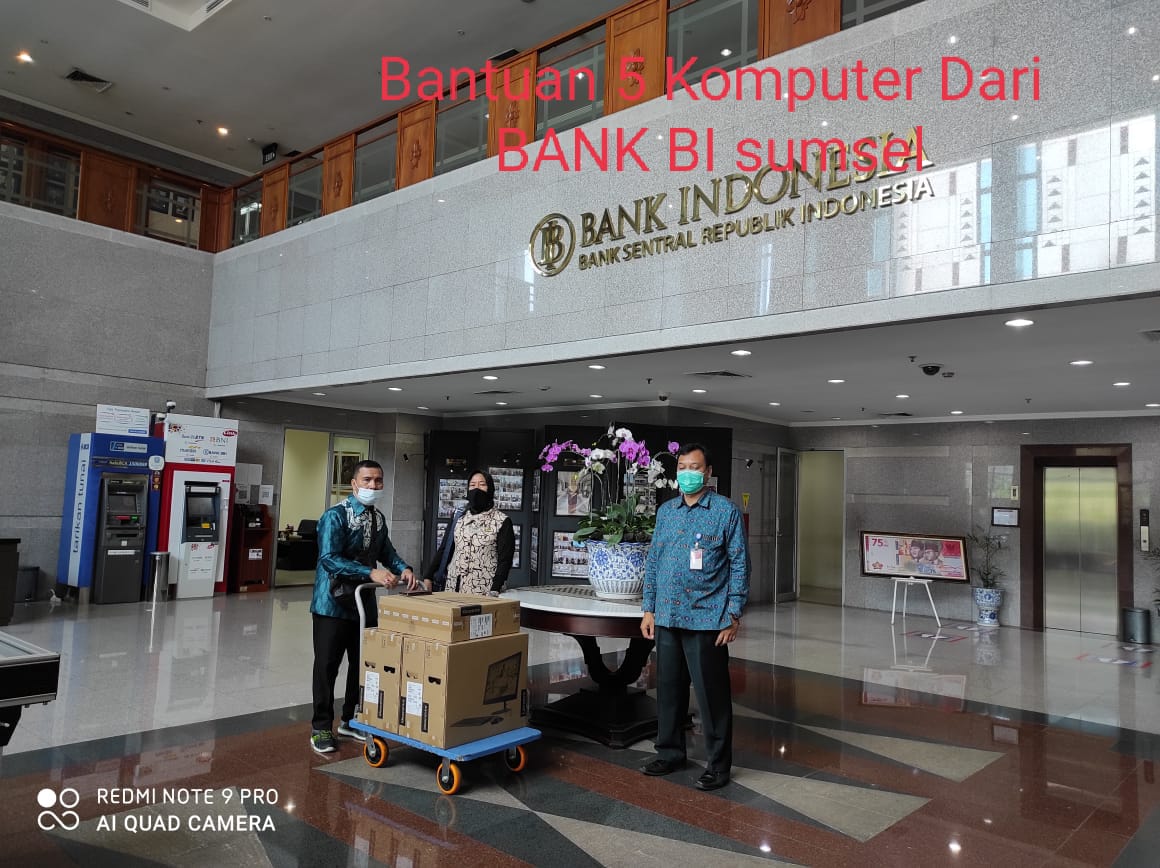 Bantuan 5 komputer dari Bank Indonesia